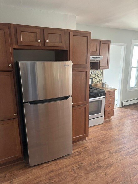 Building Photo - 422 Lafayette St