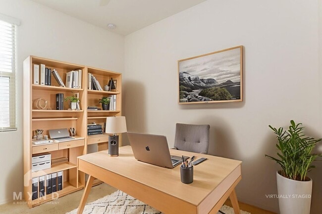 Building Photo - 801 Calle Tikal