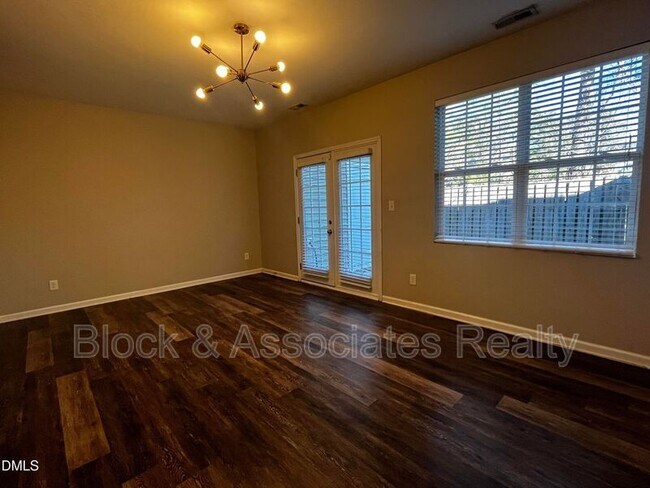 Foto del edificio - 844 Horton Rd