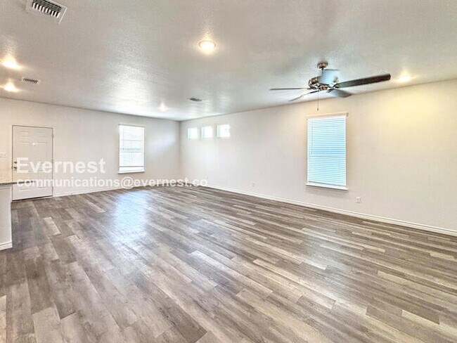 Foto del edificio - 7605 Purvis St