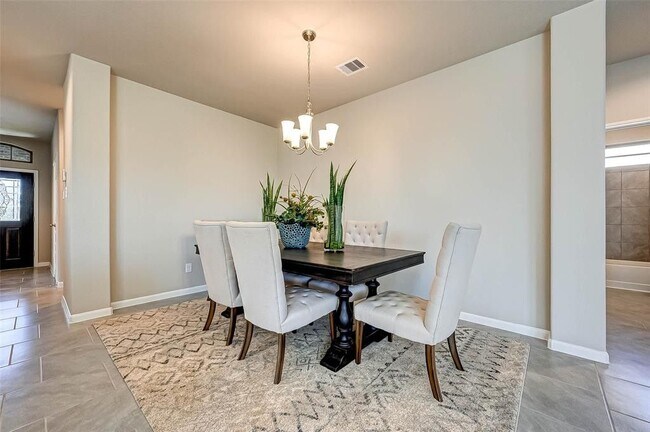 Foto del edificio - 8527 Golden Field Dr