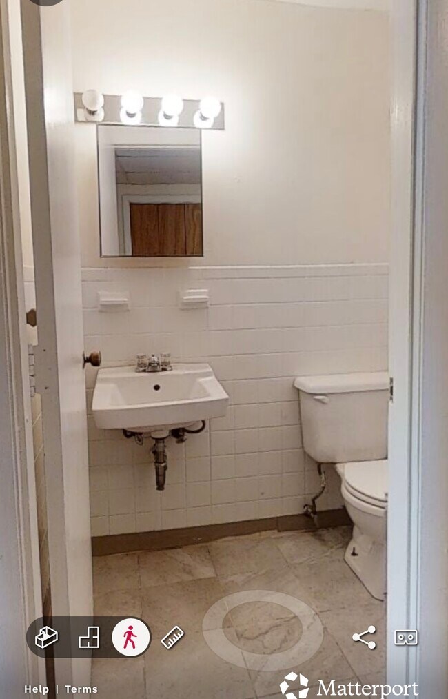 Foto del edificio - 1148 Commonwealth Ave