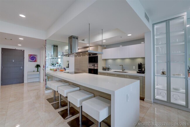 Foto del edificio - 17301 Biscayne Blvd