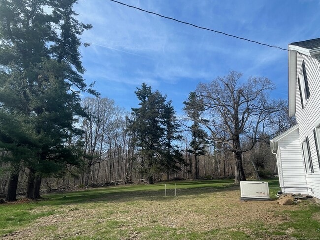 Foto del edificio - 161 Hoadley Rd