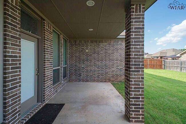 Foto del edificio - 5007 Southfork Dr