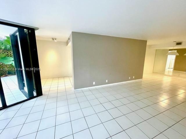Foto del edificio - 4000 Towerside Terrace
