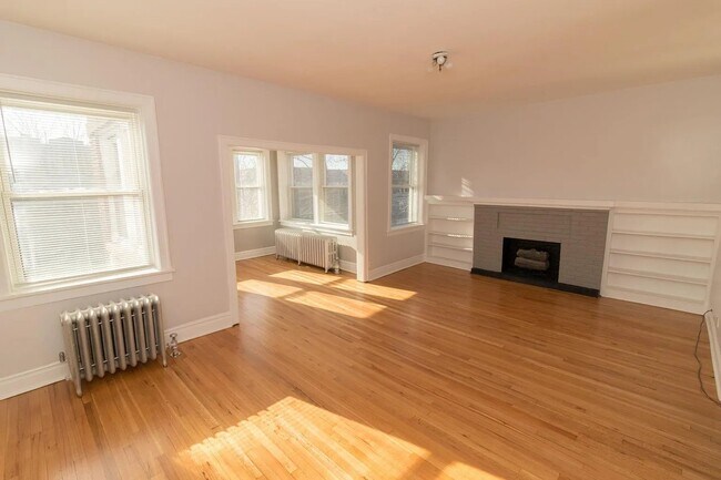 Foto del edificio - 4709 N Washtenaw Ave