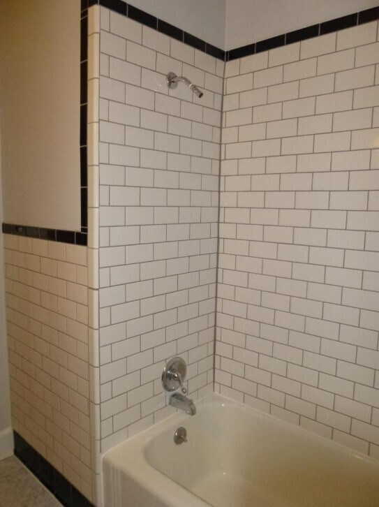 Building Photo - 34 W Areba Ave