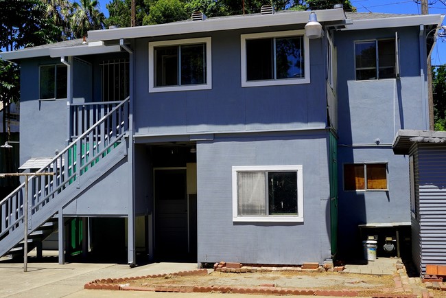 Building Photo - 1817 V St