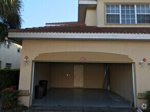 Building Photo - 5111 W Hyde Park Ct