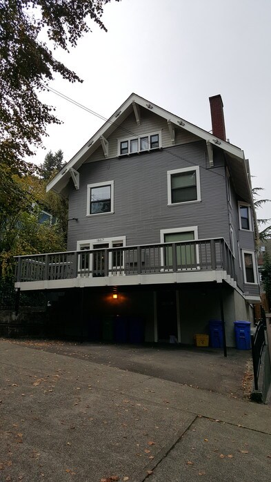 Main front of property. - 1867 SW 14th Ave