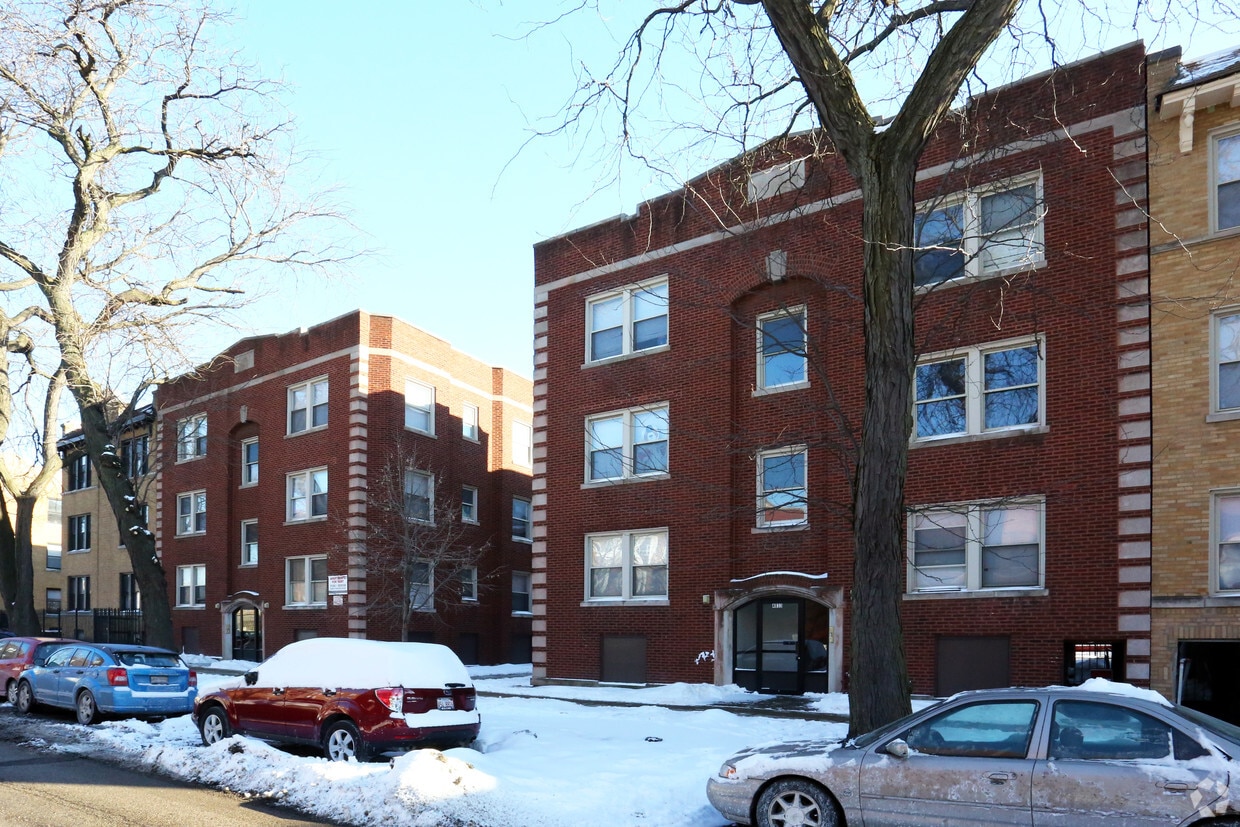 40254033 W Melrose St, Chicago, IL 60641 Apartments in Chicago, IL
