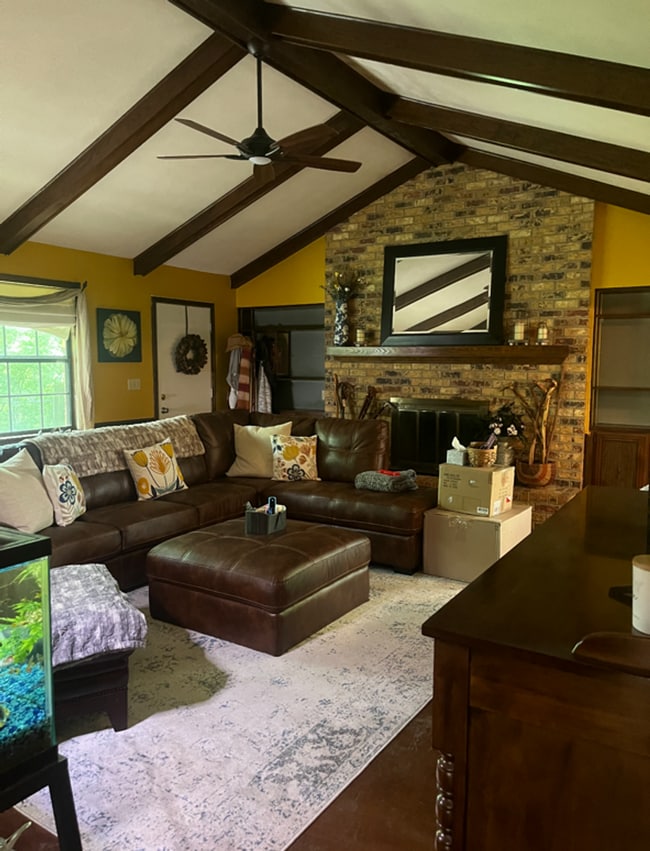 Photo - 103 Cherokee Dr House