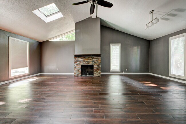Foto del edificio - 1222 Camden Way