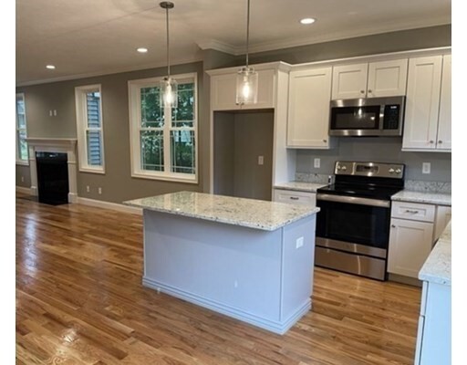 10 Stone St, Auburn, MA 01501 - House Rental in Auburn, MA | Apartments.com