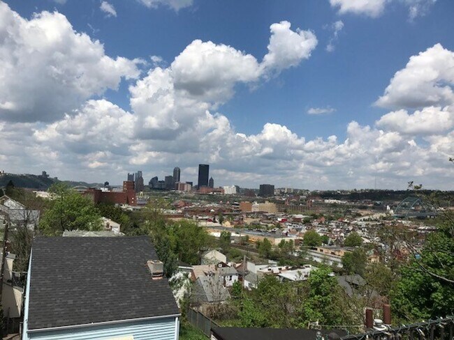 Foto del edificio - Southside Slopes - Amazing views of Downtown - Off-street parking