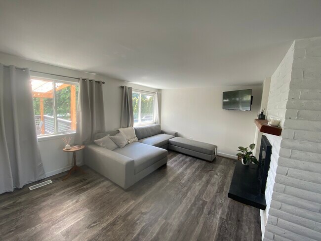 Foto del edificio - 12167 Hilynn Dr