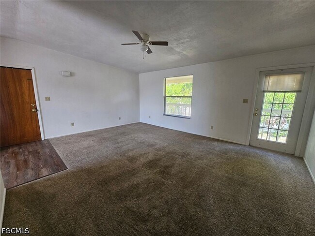 Foto del edificio - 626 SE 13th Ct