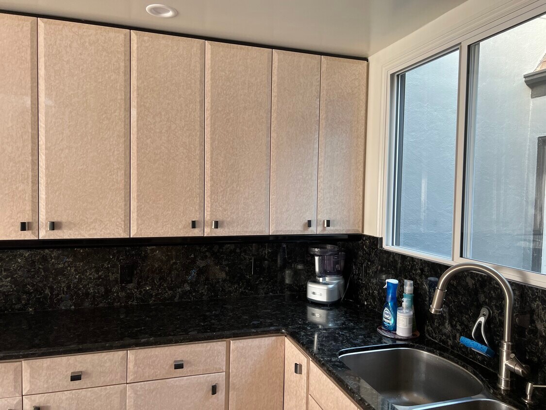 Foto principal - 1430 32nd Ave