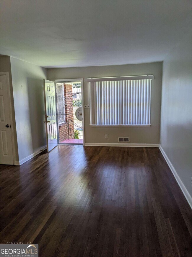 Foto del edificio - 2350 Beach Way SW