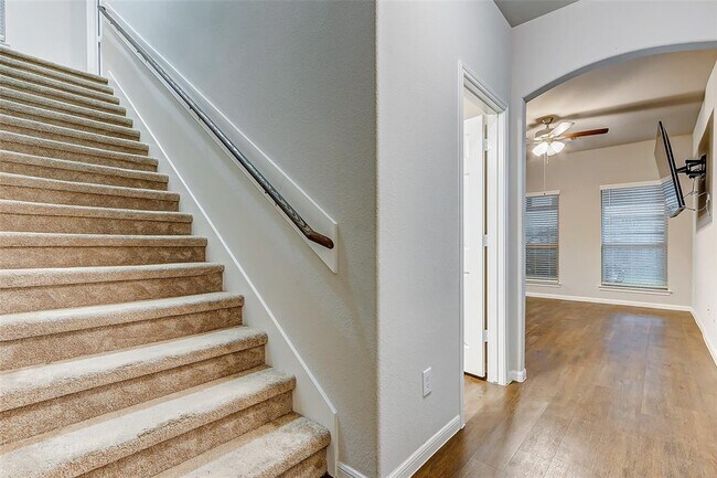 Foto del edificio - 21815 Black Owl Dr