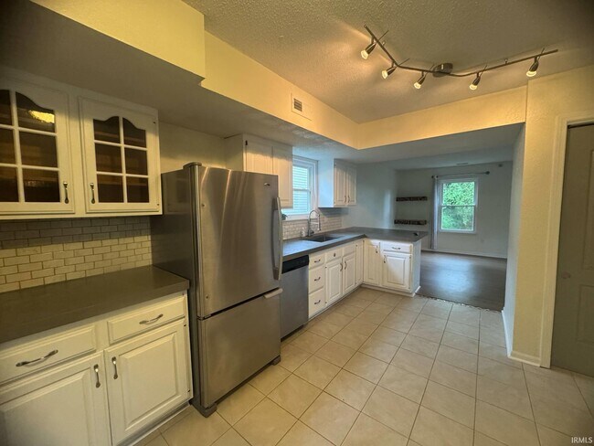 Foto del edificio - 3878 S Bushmill Dr