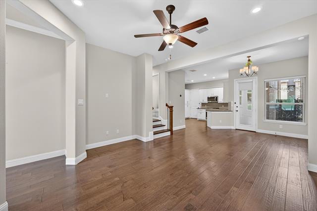 Foto del edificio - 4224 Riverside Dr