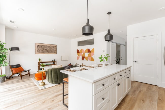 Building Photo - The Gracewood