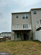 Building Photo - 115 Chamomile Ct