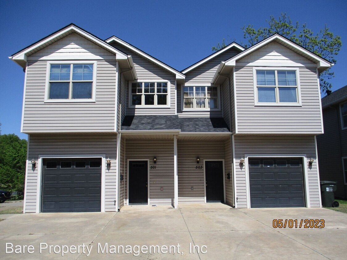 Primary Photo - 3 br, 2.5 bath House - 503 S Ponca Ave