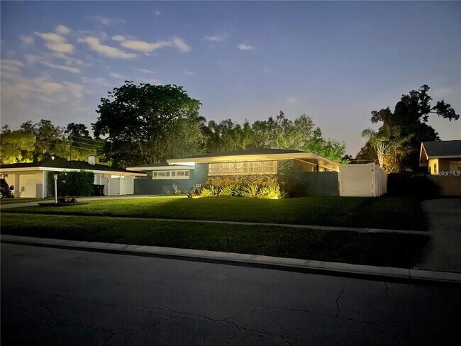 Foto del edificio - 3412 Werber St