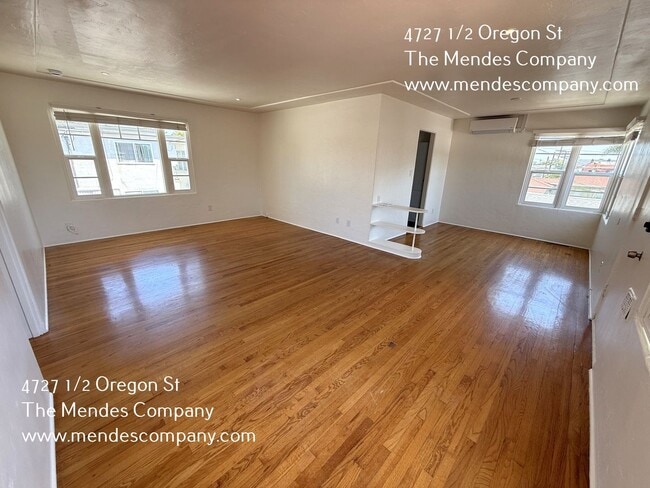 Building Photo - 4727 1/2 Oregon St.-