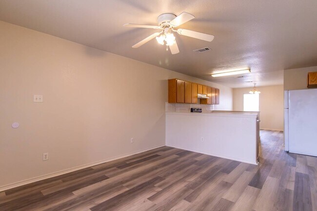 Foto del edificio - 3409 Toledo Dr