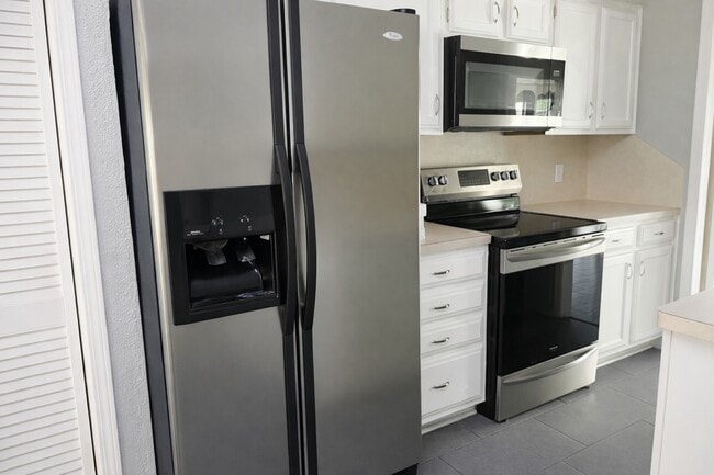 Foto del edificio - 5801 Lumberdale Rd