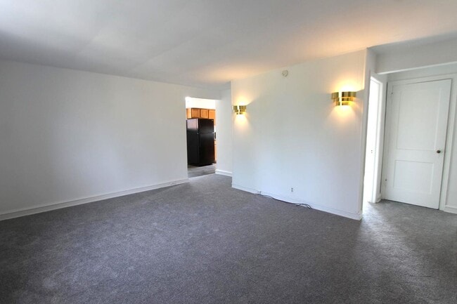 Building Photo - 510 S Pleasant Pl
