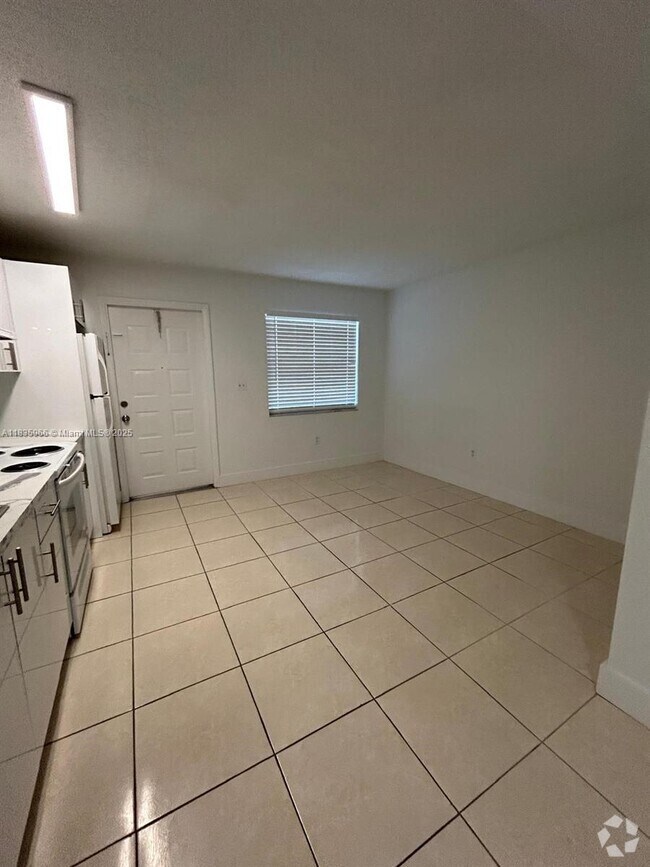 Building Photo - 2401 Van Buren St