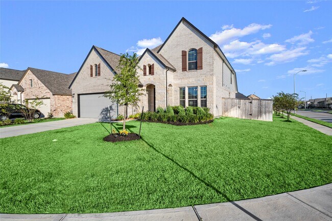 Building Photo - 17010 Bainham Forest Trl