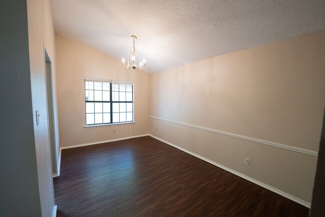 Foto del edificio - Cedar Hill Home in a great Neighborhood!