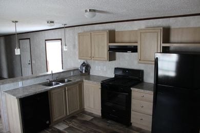 Kitchen - 806 W 15th St