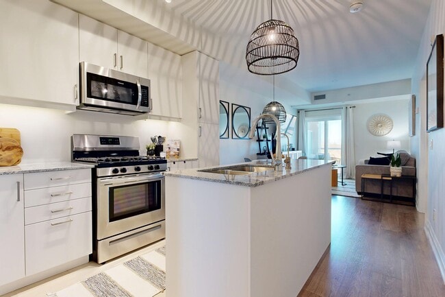 Building Photo - 17 Spooner Cres