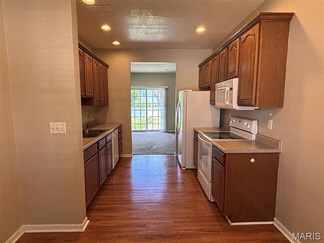 Photo - 745 Erika - 745 Erika St. Townhome