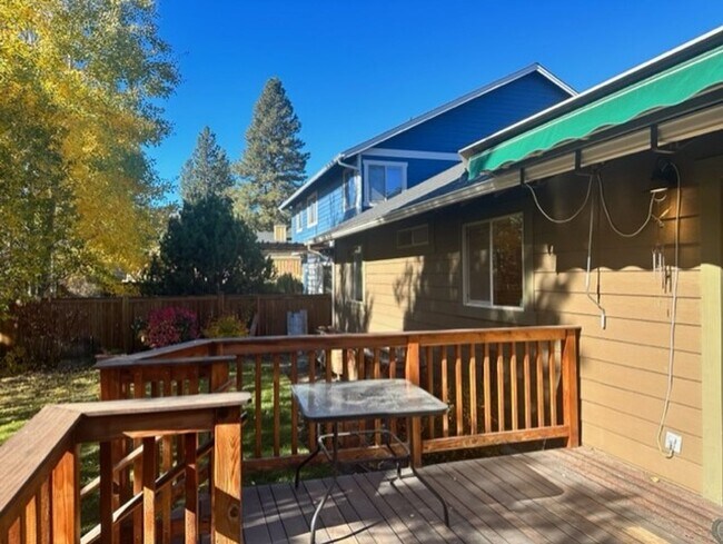 Building Photo - MOVE IN SPECIAL $800 OFF FIRST MONTHS RENT...