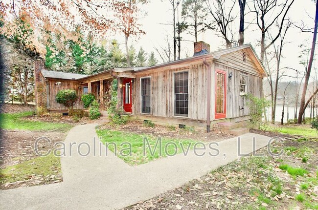 Building Photo - 98 Holley Ln