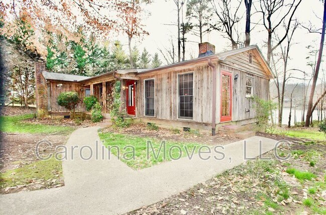 Foto del edificio - 98 Holley Ln