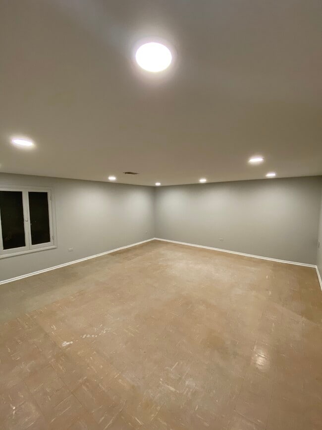 Building Photo - 8440 Linder Ct