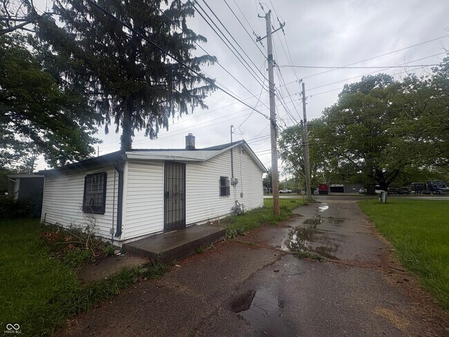 Foto del edificio - 4615 E 30th St