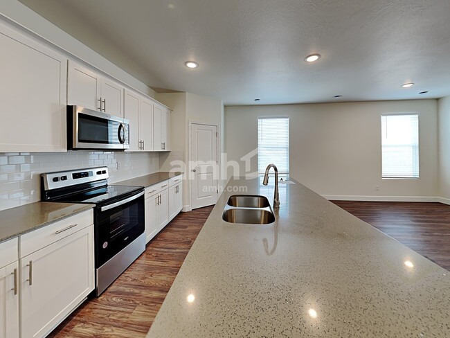 Foto del edificio - 6108 W Copper Hawk Dr