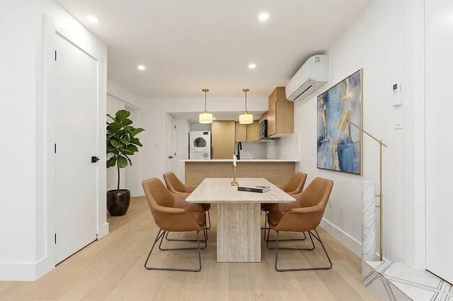 Building Photo - 704 Eighth Avenue