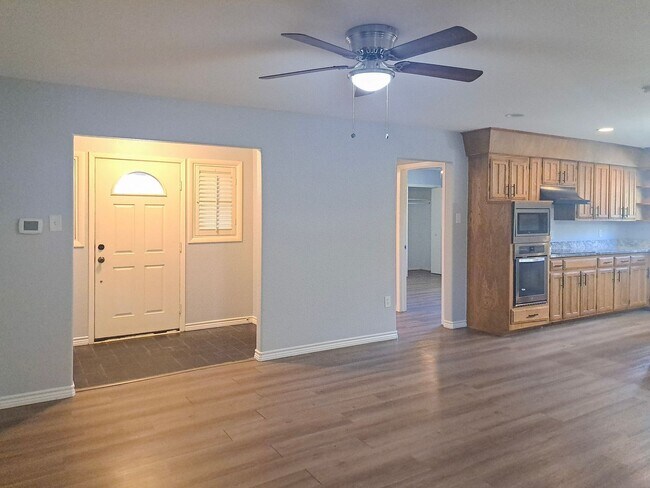 Photo - 4 Bedroom / 2 Bath / 2 Car Garage House