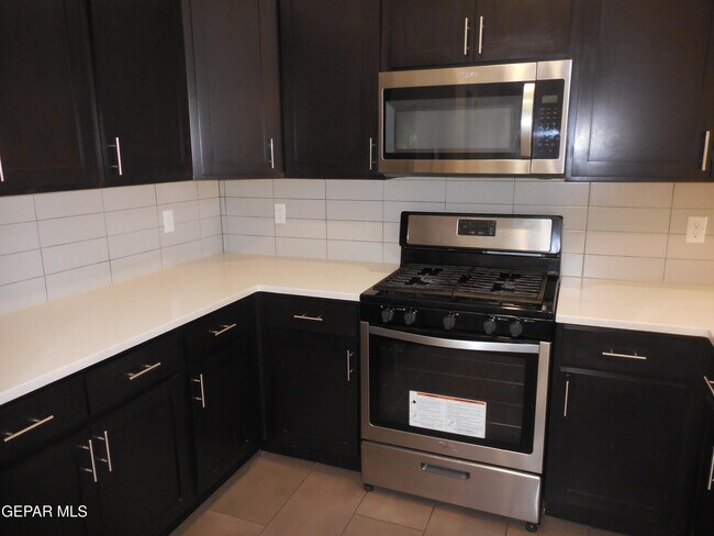 Building Photo - 13425 Emerald Crystal Dr